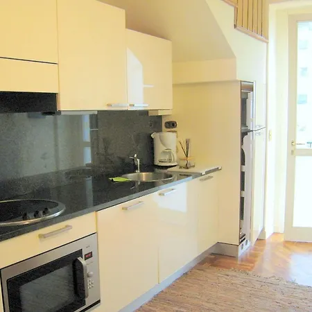 Apartament Lesa